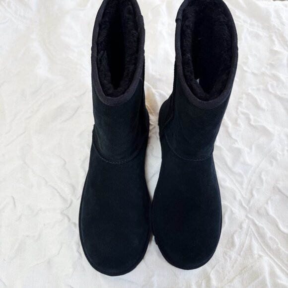 UGG Women's Classic Short II Boots Size 11 New - Picture 7 of 10